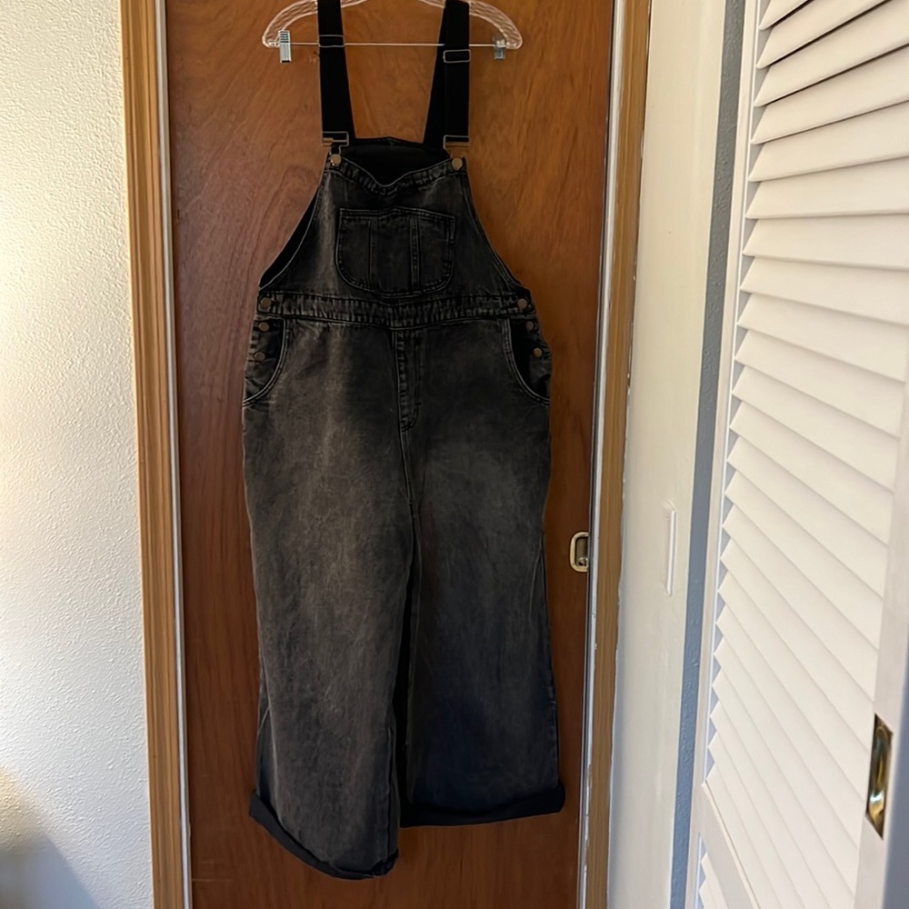 Cider Black Straight-Leg Denim Overalls